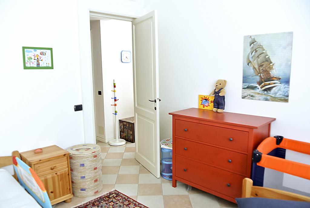 Romeo Apartments Santa Margherita Ligure Rum bild